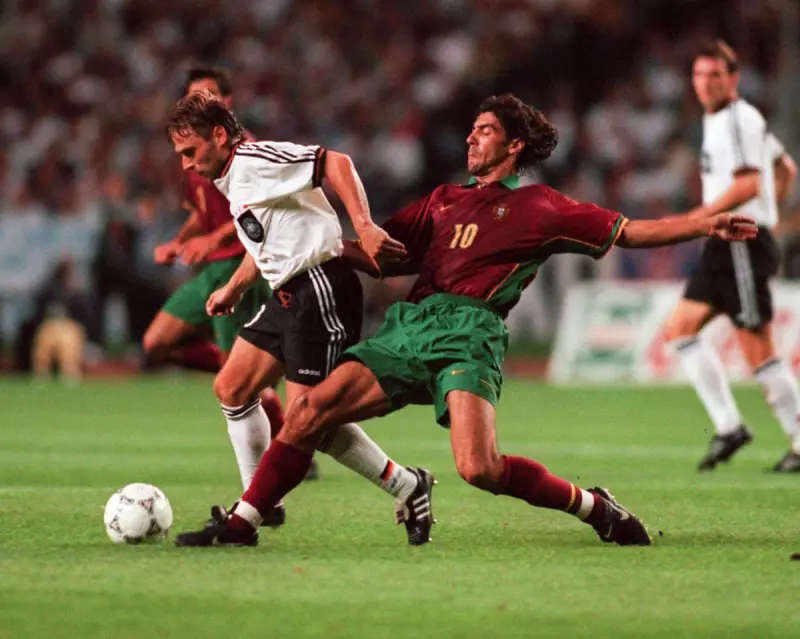 The Second Yellow Card Substitution Rule: Football's Unwritten Law Explained