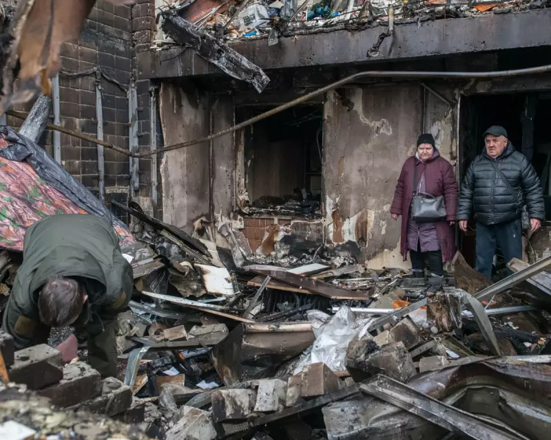 Trump Eyes Ukraine Peace Deal After Talks as Russian Strikes Kill Six