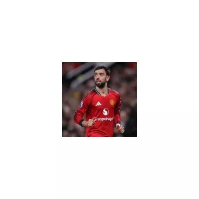 Bruno Fernandes Eyes Man Utd Reunion with Everton's James Garner