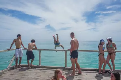 Global Snapshot: Adelaide Heatwave to Trump-Zelenskyy Talks in Monday's Photos