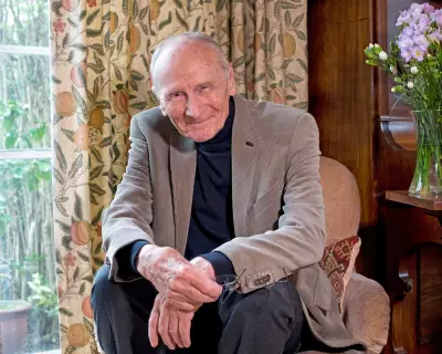 John Carey: Oxford Don's Pugnacious Legacy & Class Sensitivity