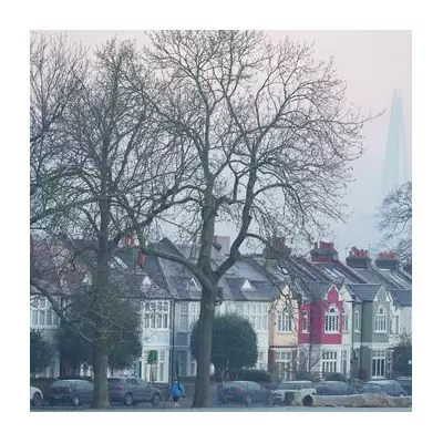 London's Frosty Start to 2026: Temperatures to Plummet Below Freezing