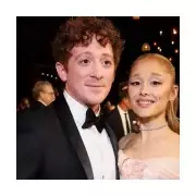 Ariana Grande's Rare Post Silences Split Rumours with Ethan Slater