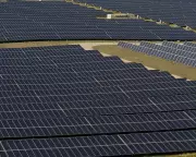 Australia's 2030 Clean Energy Target at Risk as Investment Slumps to Decade Low