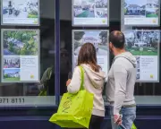 Bank of England Cuts Rate to 3.75%: Mortgage Winners and Savings Impact