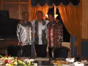 Bill Clinton Accuses White House of Scapegoating After Epstein Photo Release