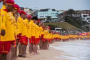 Bondi Lifesavers Form Human Chain in Moving Tribute to Shooting Victims