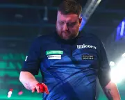 Cameron Menzies' Bloody Hand: A Parable of Darts' Dark Side at Ally Pally