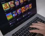 Credit Card Gambling Ban Fails to Curb Heavy Bettors, Australian Study Reveals