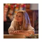 Critics Pan 'Oh. What. Fun.' as It Tops Amazon Prime Christmas Charts