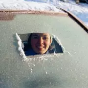 Defrost Your Windscreen in Seconds: Mechanic's 4-Step Winter Hack