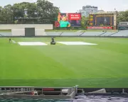 England's Ashes Hopes Wilt in 40C Adelaide as Australia Seize Control