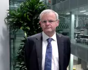 Levy Review Demands Urgent NHS Gender Clinic Reforms for Young People