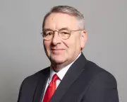 Minister's Hunger Strike: Government Faces Pressure Over Palestine Action