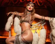 Showgirl Glitz Returns: How Taylor Swift Sparkled a 2025 Fashion Revival