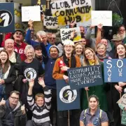 Squeeze Star Glenn Tilbrook to Play Intimate Gig for South London Pub Campaign