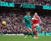 Stina Blackstenius's 87th-Minute Winner Seals Vital Arsenal WSL Victory Over Liverpool