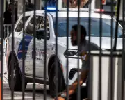 US Judge Blocks Trump's Ban on Surprise ICE Facility Visits by Lawmakers