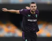 Will Jacks in Ashes Contention as England Weigh Spin vs Pace for Brisbane Test
