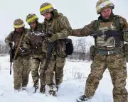 Zelenskyy: Ukraine Cannot Win Without US Support as Putin Orders Zaporizhzhia Advance