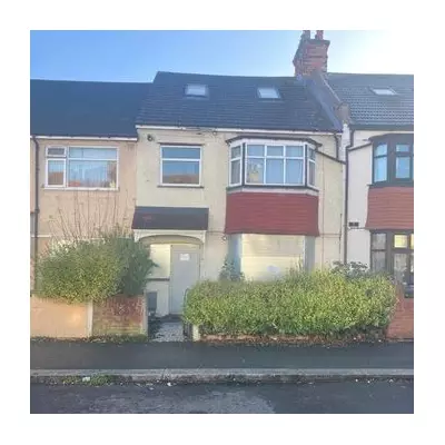 £530k Council Flats Empty for 3 Years After Floods and Squatters