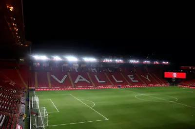 Charlton Athletic 'Poised' to Sign Lyndon Dykes in Championship Transfer Battle