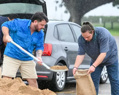 Cyclone Koji Hits Queensland: Townsville Braces for 120km/h Winds and Flash Flooding