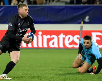 Finn Russell Braces for Bruising Edinburgh Clash in Champions Cup Decider