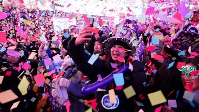 Global New Year 2026 Celebrations: Fireworks and Tributes from Sydney to London