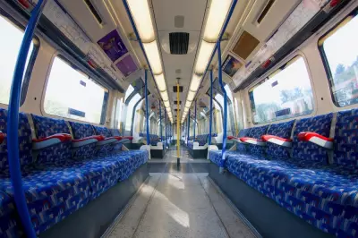 London Travel Disruption: Full Tube & Train Closures for 16-18 Jan 2026