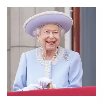 New Sculpture of Late Queen Elizabeth II to Grace Birdcage Walk in National Memorial