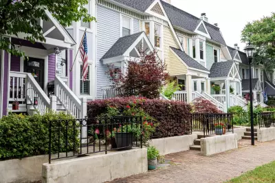 Trump Moves to Ban Big Investors from Buying US Homes Amid Affordability Crisis