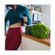 5-Minute Standing Abs Workout: Strengthen Your Core While the Kettle Boils