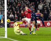 Arsenal's Title Hopes Dented by Gritty Nottingham Forest in 0-0 Draw