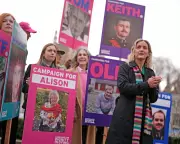 Assisted Dying Bill Faces Lords Filibuster Threat as Public Support Grows