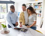 Australian Privacy Crackdown Targets Estate Agents, Pubs & Car Dealers