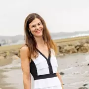 Clapham mum, 46, given two-year prognosis after holiday bloating reveals cancer