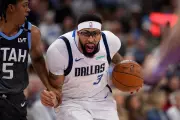 Dallas Mavericks' Anthony Davis Faces Season-Ending Hand Surgery After Jazz Clash
