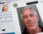 Epstein Lawyers' Cooperation Talks Revealed in New Documents