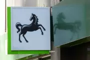Lloyds Shares Set for Europe's Best Yield, Analysts Predict 13-14% Return