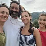 London Dad's Finger Almost Amputated After Cat Bite Infection