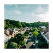 London Home Sellers Face Highest Loss Risk in UK: 1 in 7 Lose Money