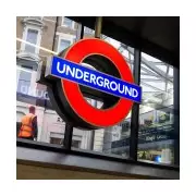 London Victoria Line suspended: Commuters stranded in sweltering Tube trains