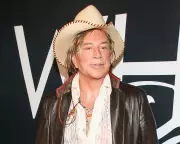Mickey Rourke's Explosive Rejection of $100k GoFundMe: 'I'd Rather Stick a Gun Up My Ass'