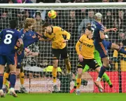 Newcastle's Attack Blunted in Goalless Stalemate with Wolves at Molineux