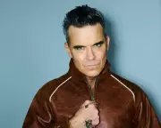 Robbie Williams' 'Britpop' Album: A Chaotic, Winning 90s Time Capsule