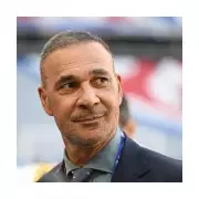 Ruud Gullit urges £37m Man Utd flop Joshua Zirkzee to force January exit