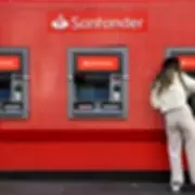 Santander to Close 44 UK Branches in 2026, Affecting Nearly 300 Jobs
