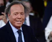 Spanish Prosecutors Dismiss Sexual Assault Case Against Julio Iglesias