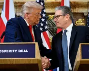 Starmer's Trump Diplomacy Faces Mounting Public Disapproval Amid Crisis